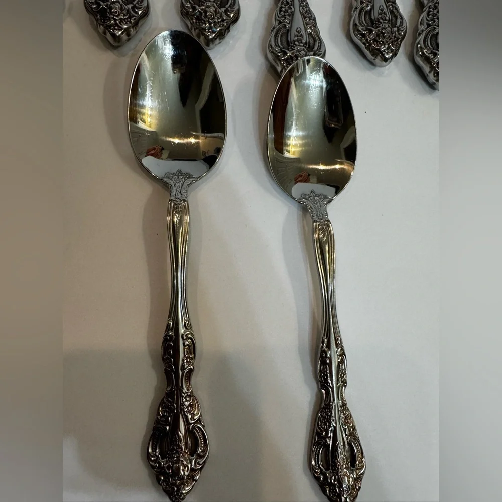 Oneida Michelangelo 6 Knives 2 Spoons Heirloom Stainless Flatware Replacements